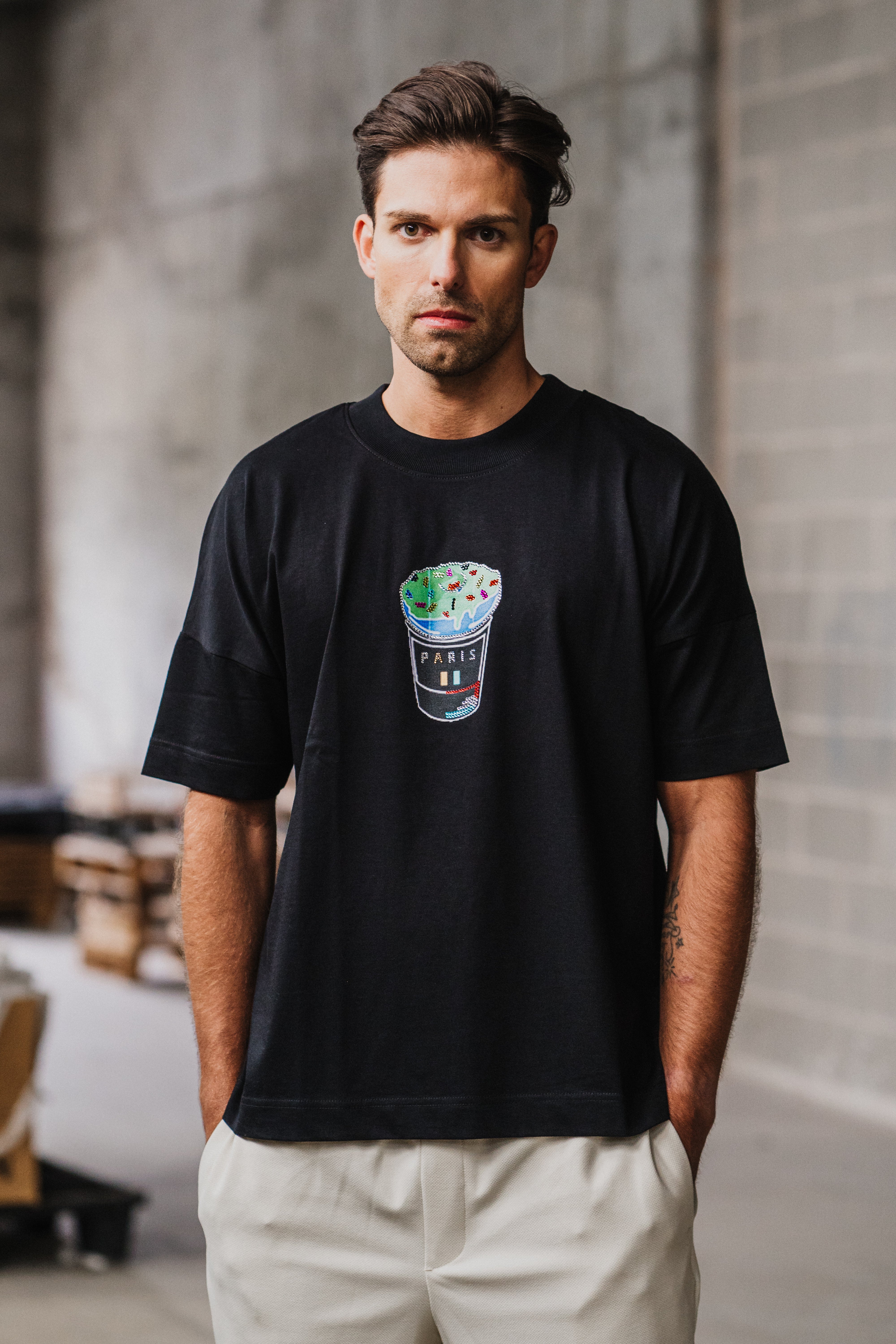 OVERSIZE T-SHIRT CUPE CAKE