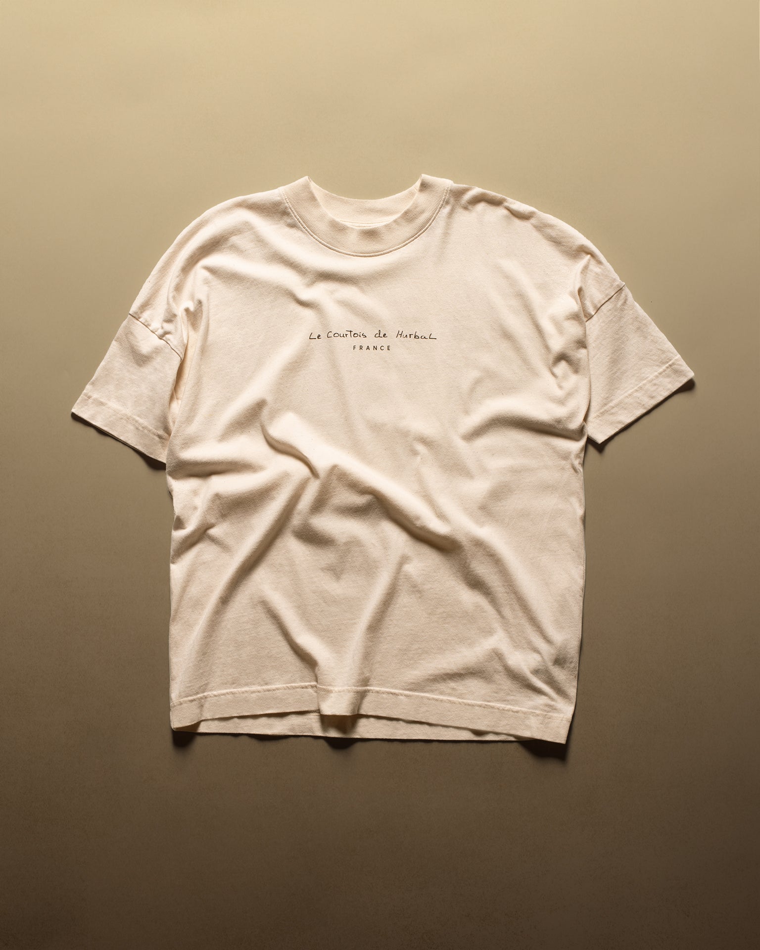 "Oversize T-Shirt Le Courtois de Hurbal Beige - französische Marke"
