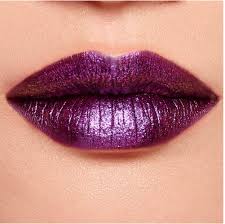 L'Oreal Glitzer Lippenstift Deep Venom - Funkelnde Lippenfarbe für jeden Anlass